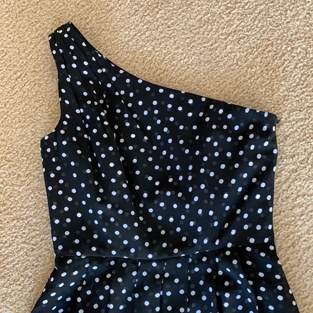 White House Black Market One Shoulder Black & White Polka Dot  Dress Siz… - Picture 5 of 11